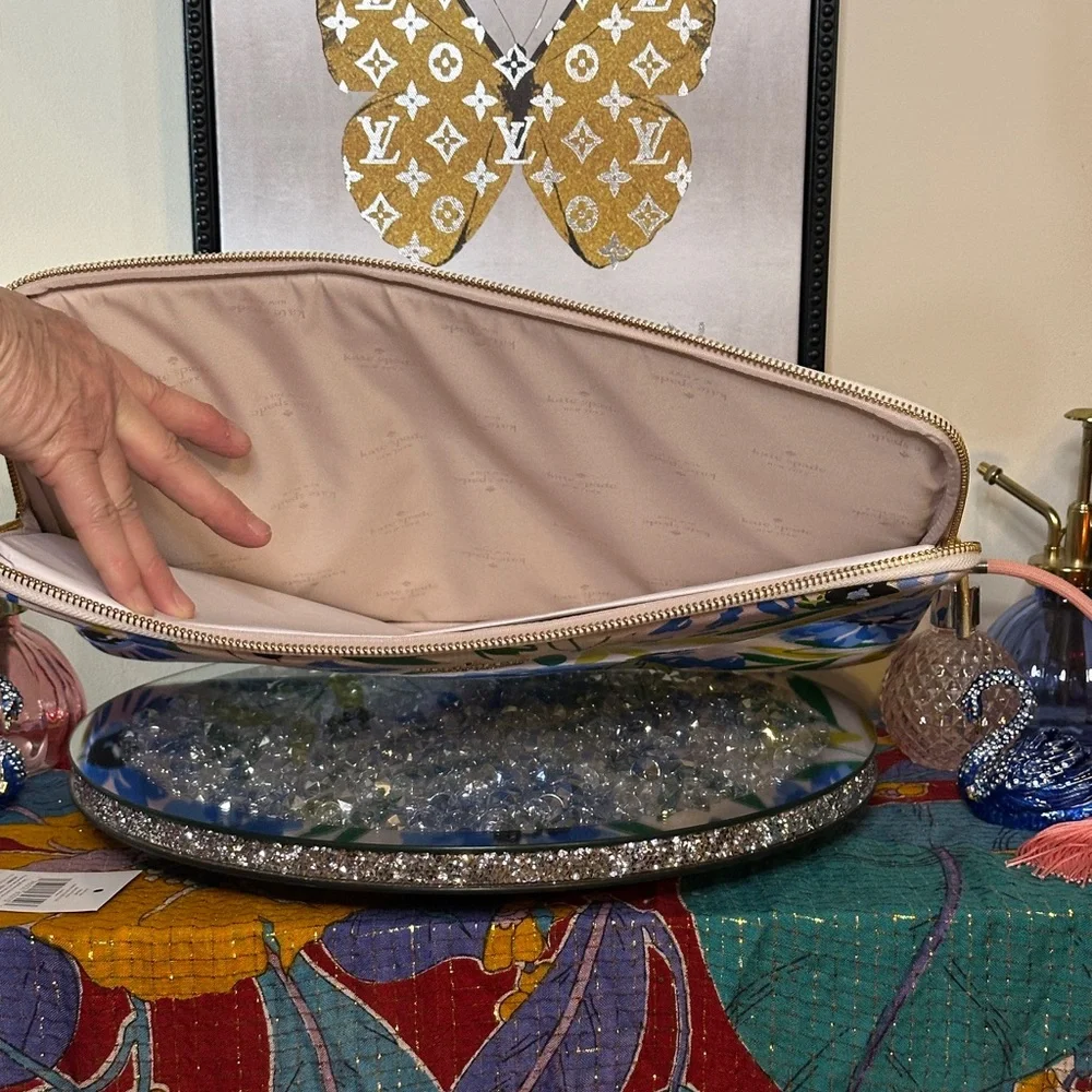 NWT Kate Spade Madison Floral laptop sleeve. Retail $110.00